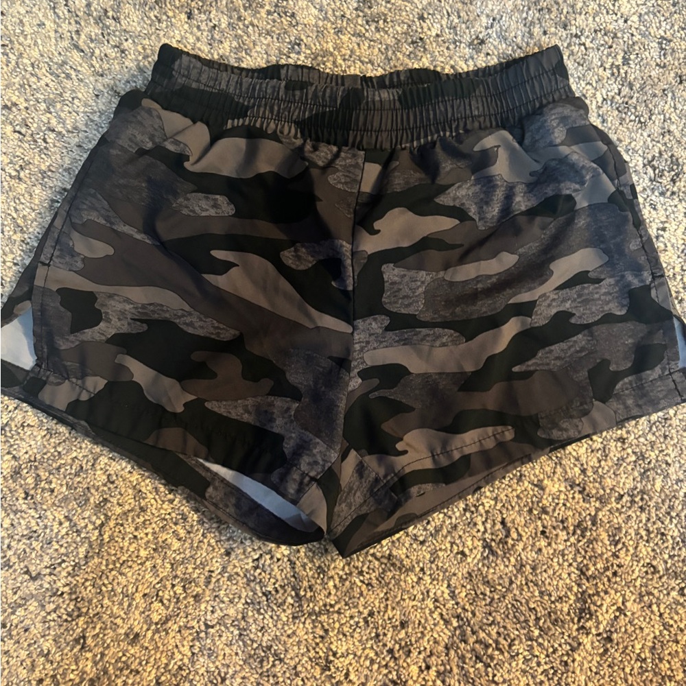 Old Navy Black and Gray Camo Women's Athletic Shorts